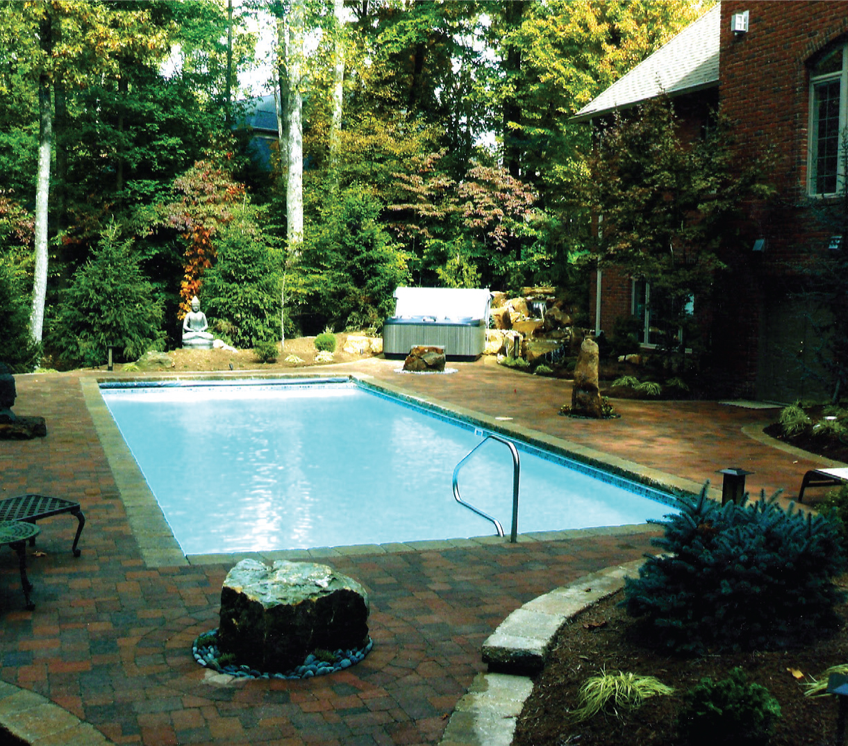 Parker Pools - Beautiful Backyard Pool